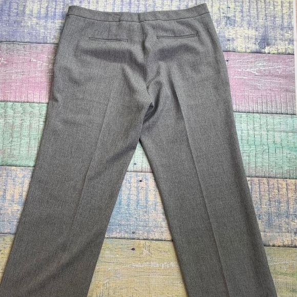 KASPER WOMAN'S SZ 12 PRE-OWNED GRAY  SUIT SET - Picture 9 of 12